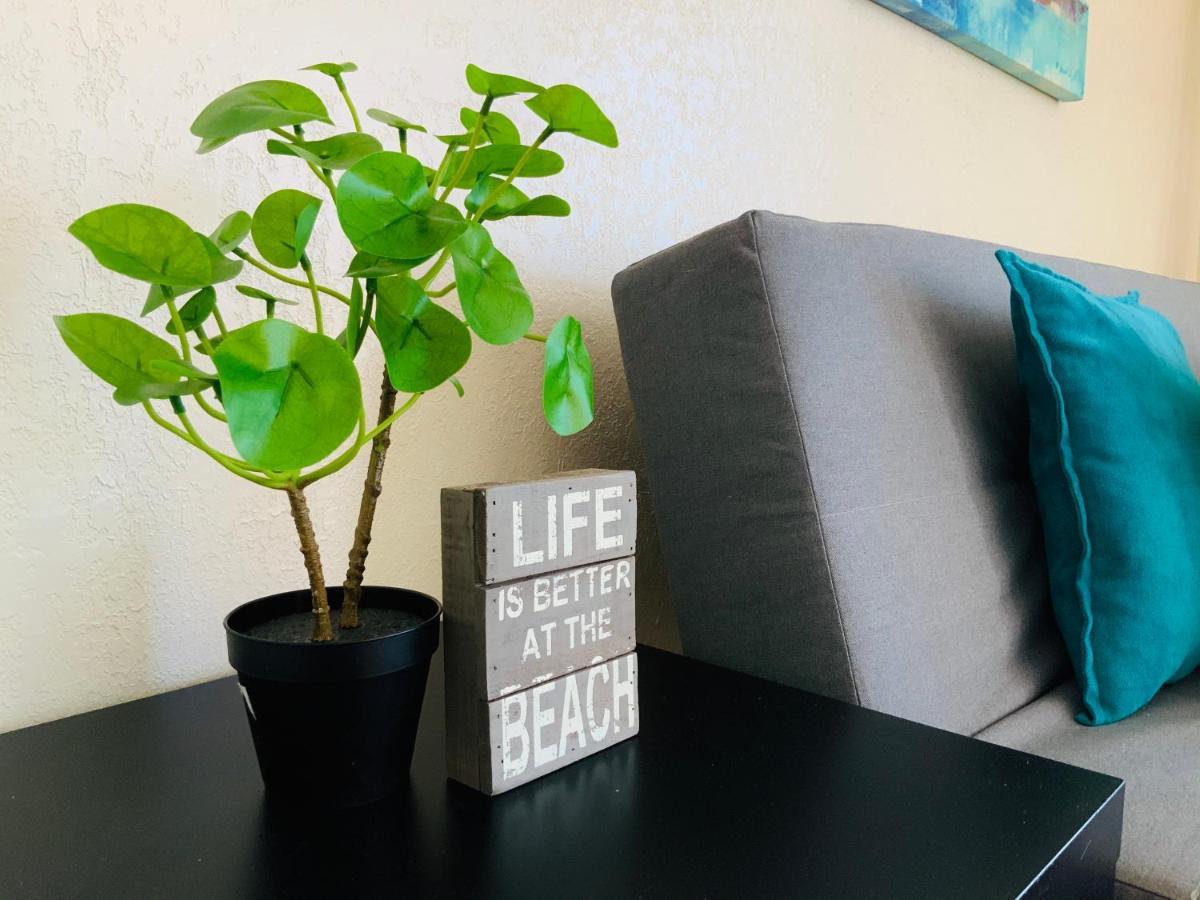 Hollywood Beach Apartments - Walk To The Beach Екстериор снимка
