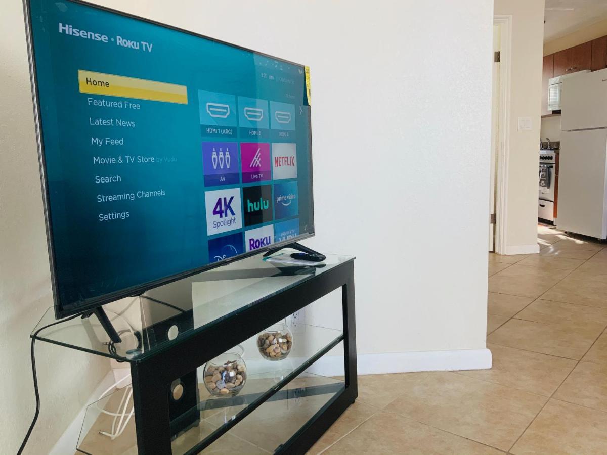 Hollywood Beach Apartments - Walk To The Beach Екстериор снимка