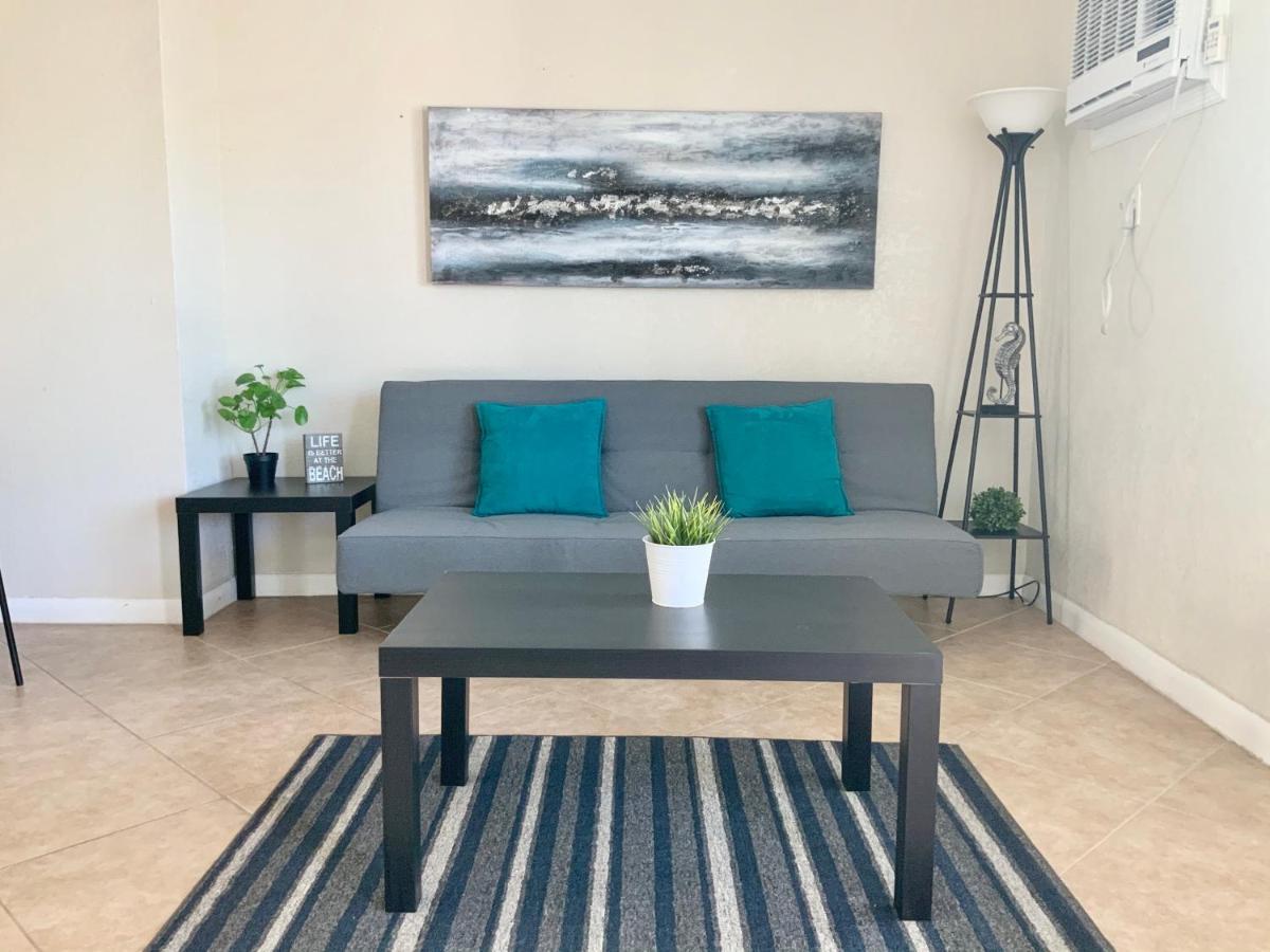 Hollywood Beach Apartments - Walk To The Beach Екстериор снимка